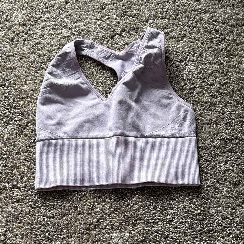 PINK Victoria's Secret Light Purple Sports Bra